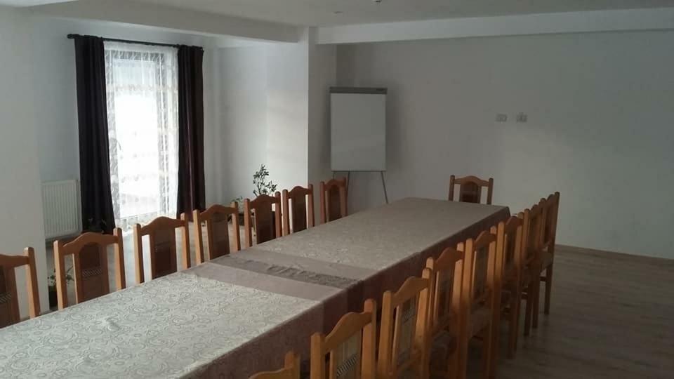 Pensiunea Poiana Soarelui Brates Экстерьер фото